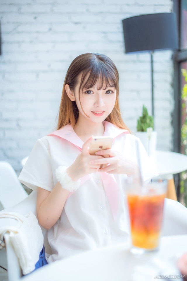 所谓的友谊，玩好了就是小时代，玩掰了就是甄嬛传。